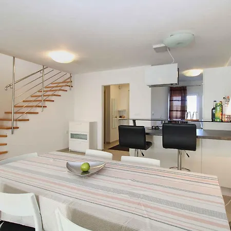 Unit_type_terraced_house 44286 Valbandon